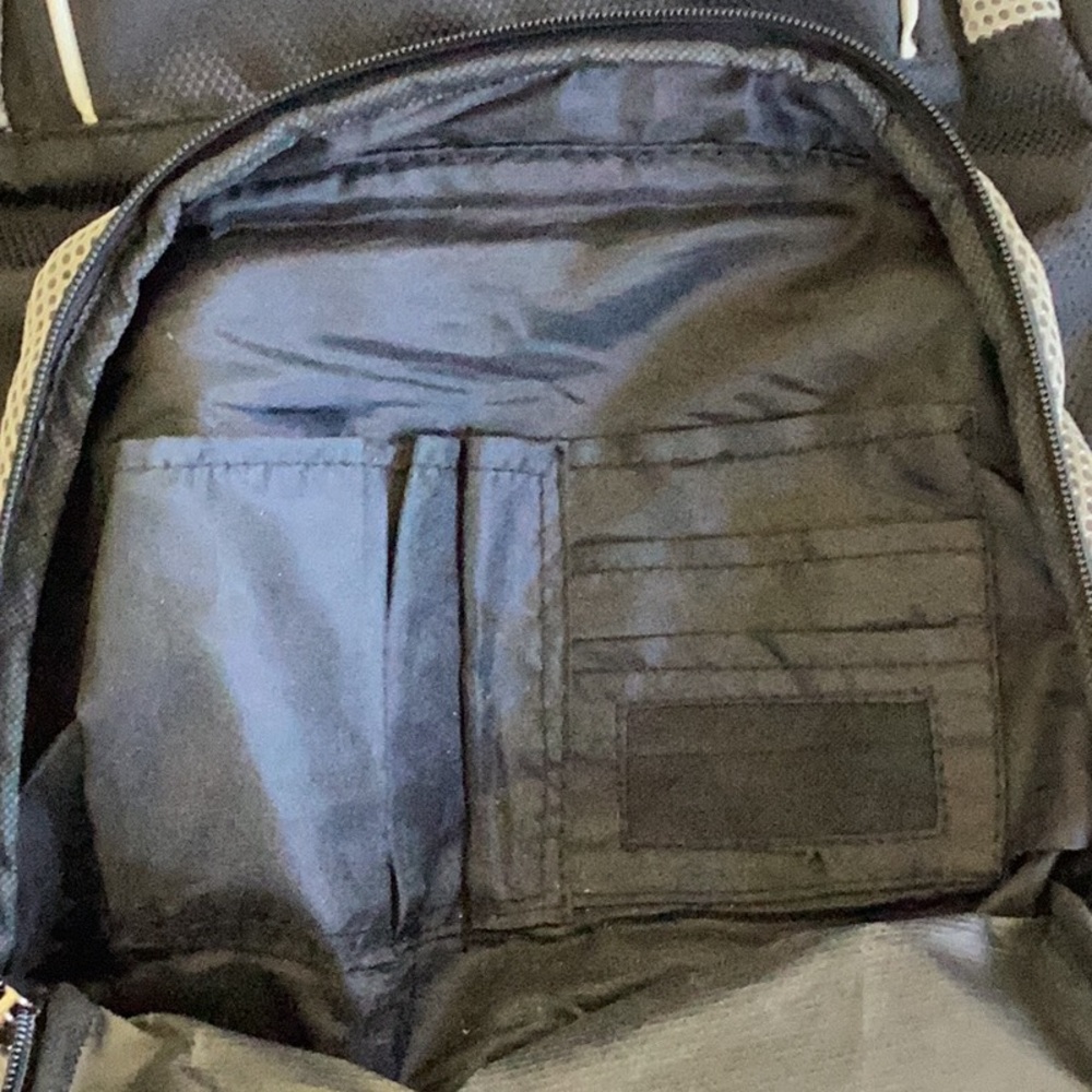 Commercial backpack - Picture 10 of 11
